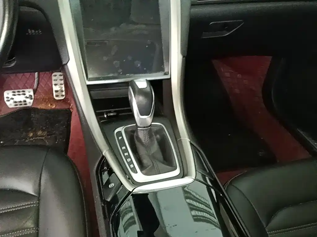 Ford Mondeo — миниатюра 14
