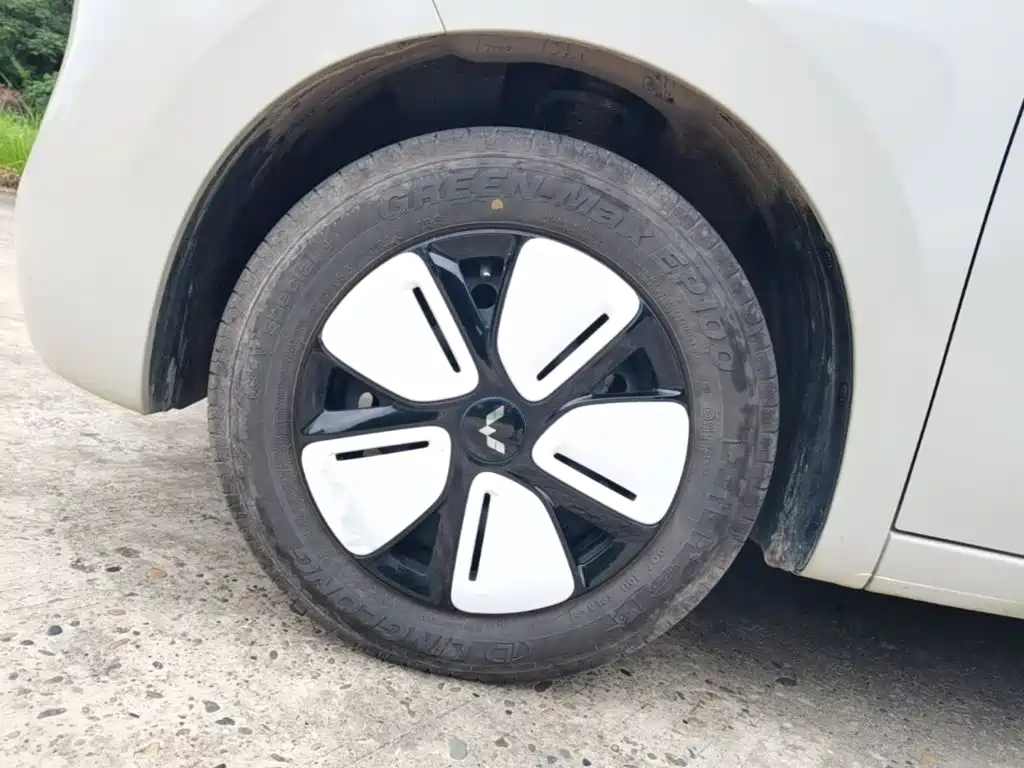 Wuling MINIEV — миниатюра 23