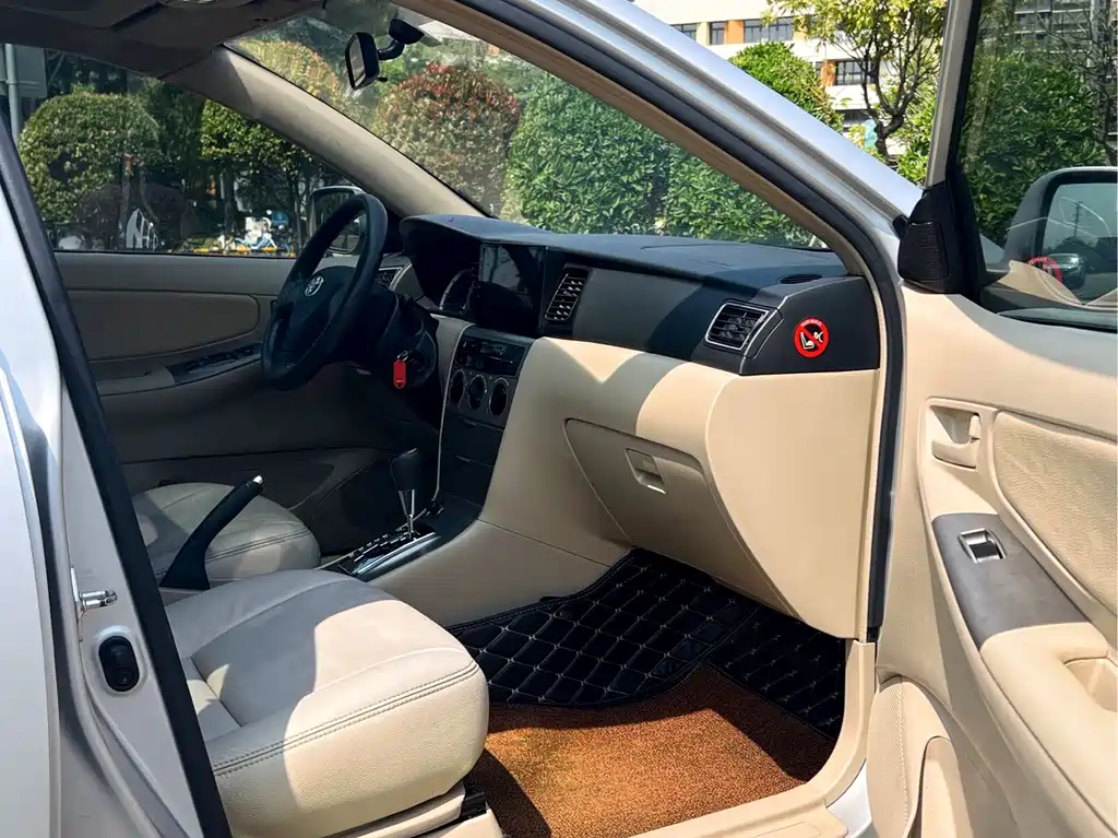 Toyota Corolla 2013 1.6L AT