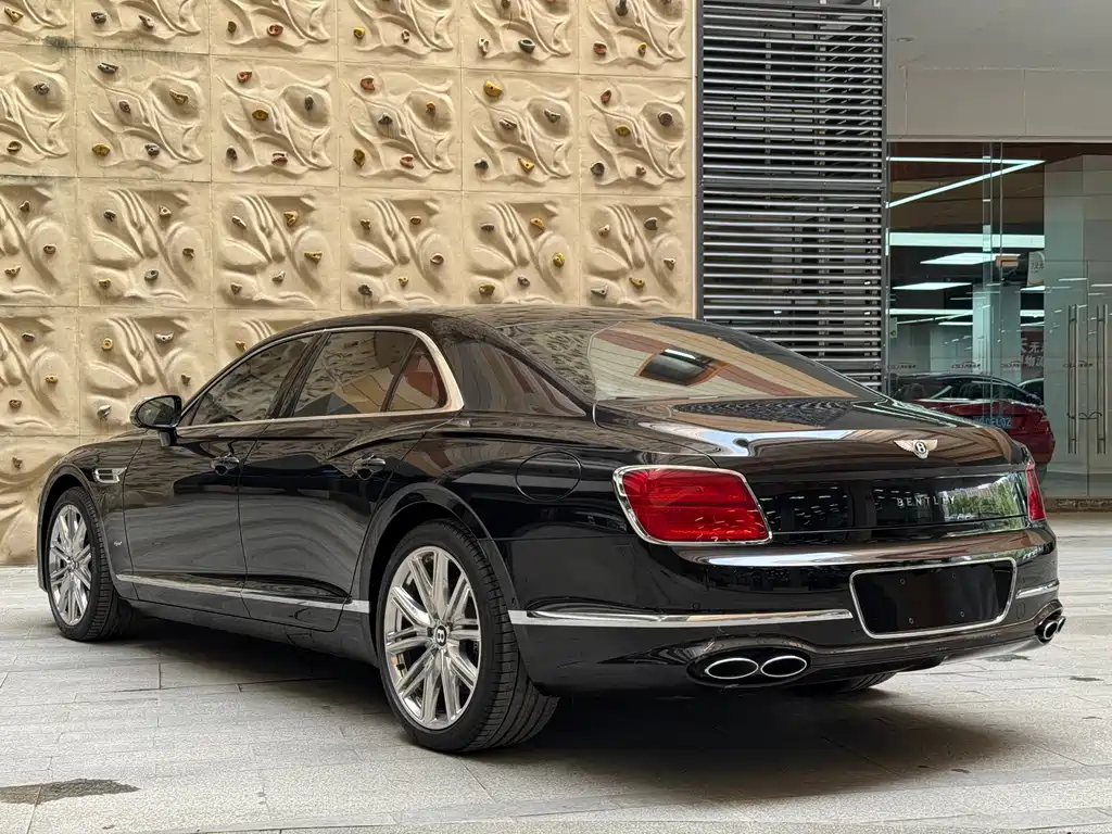 Bentley Flying Spur PHEV 2.9T V6 Hybrid, фото 5