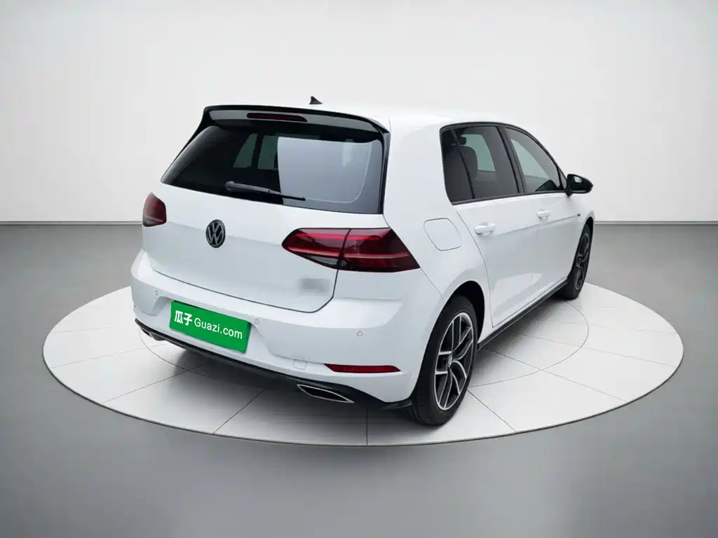 Volkswagen Golf — миниатюра 4