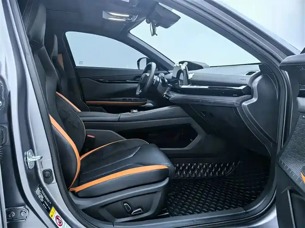 Changan UNI-V 2022 2.0T