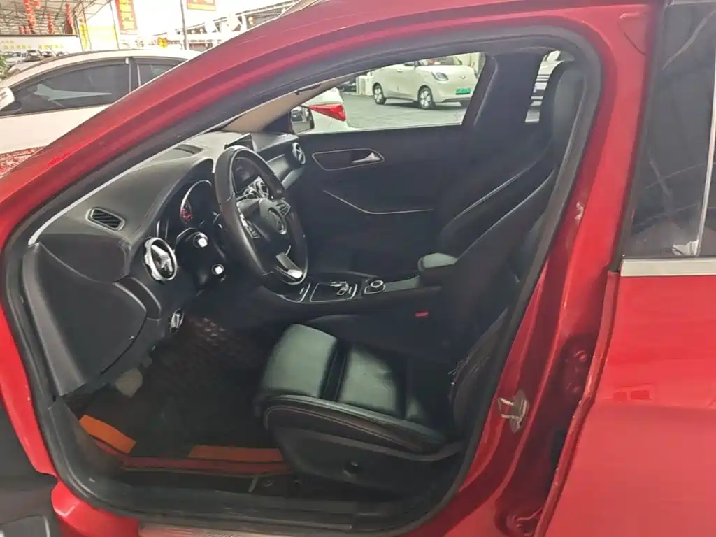 Mercedes-Benz GLA — миниатюра 15