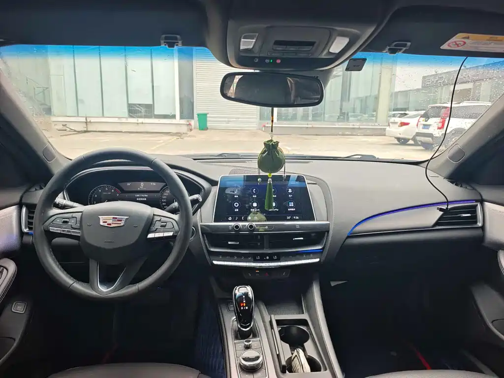 Cadillac CT5 — миниатюра 4