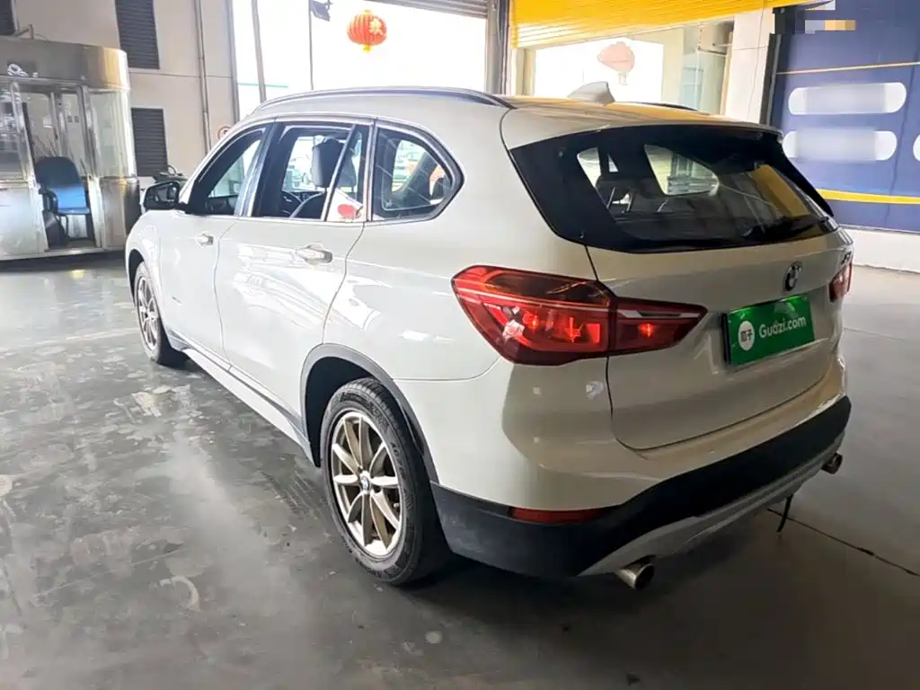 BMW X1 — миниатюра 5