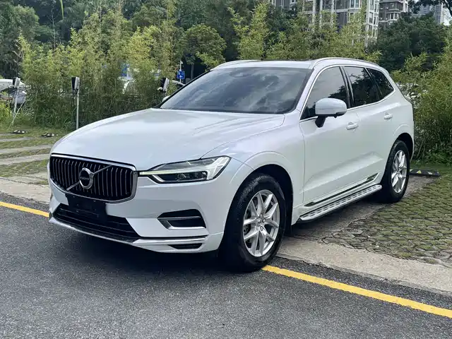 VOLVO  XC60 2020