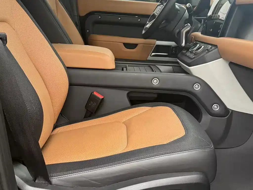 Land Rover Defender — миниатюра 21