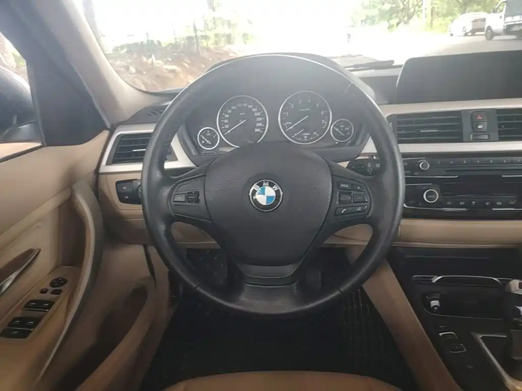 BMW 3 Series — миниатюра 11