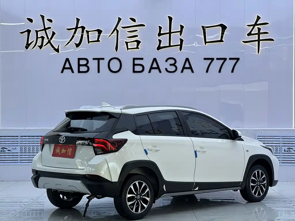 Toyota Yaris L — миниатюра 4