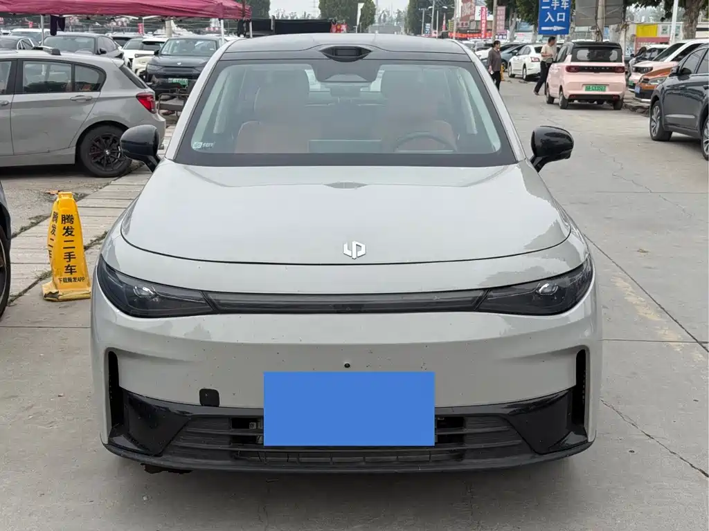 Leapmotor Leapmotor C10 — миниатюра 2