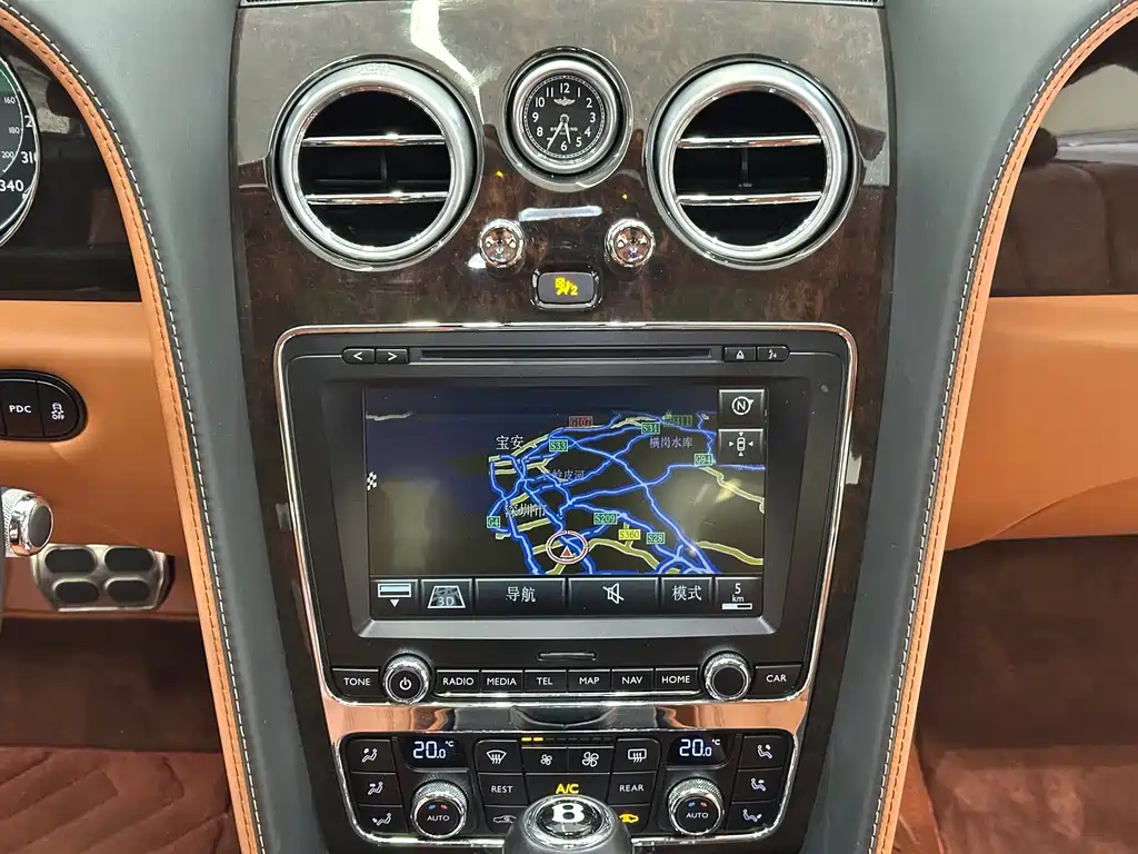 Bentley Flying Spur — миниатюра 18