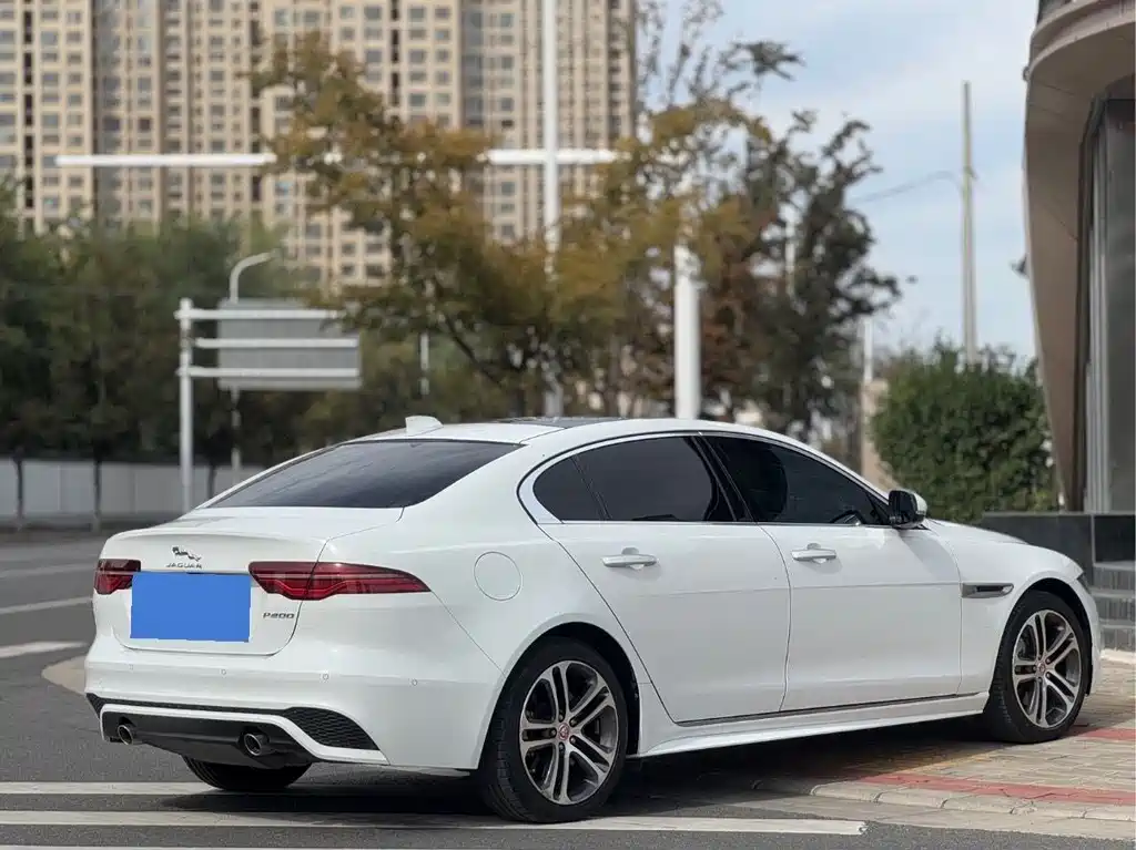 Jaguar XEL — миниатюра 15
