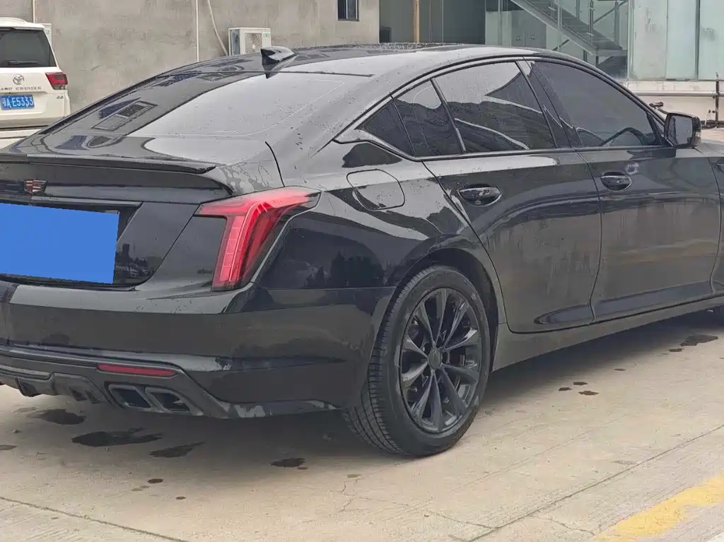 Cadillac CT5 — миниатюра 9