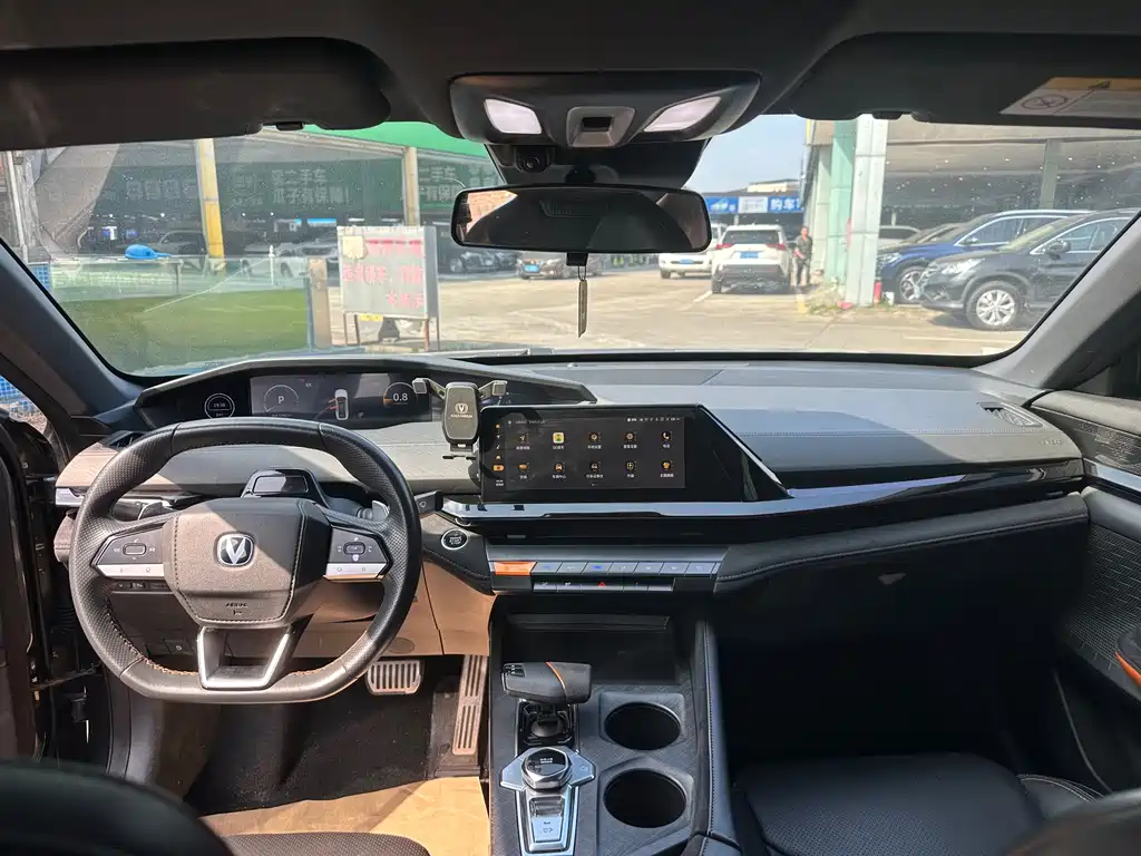 Changan UNI-V — миниатюра 6