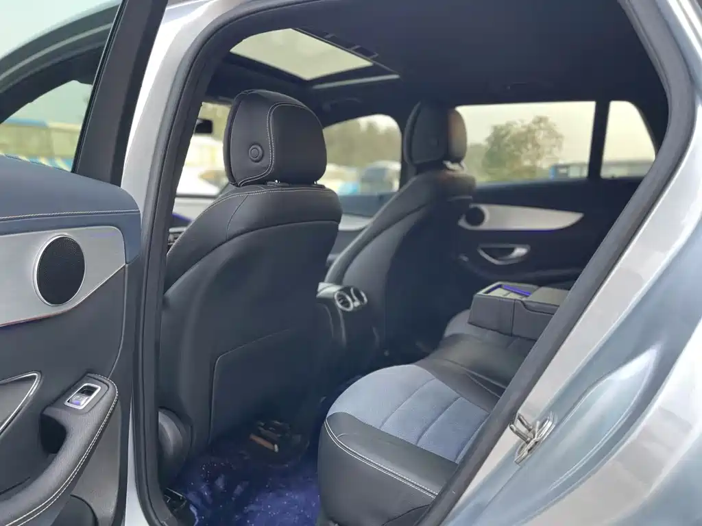 Mercedes-Benz EQC — миниатюра 8