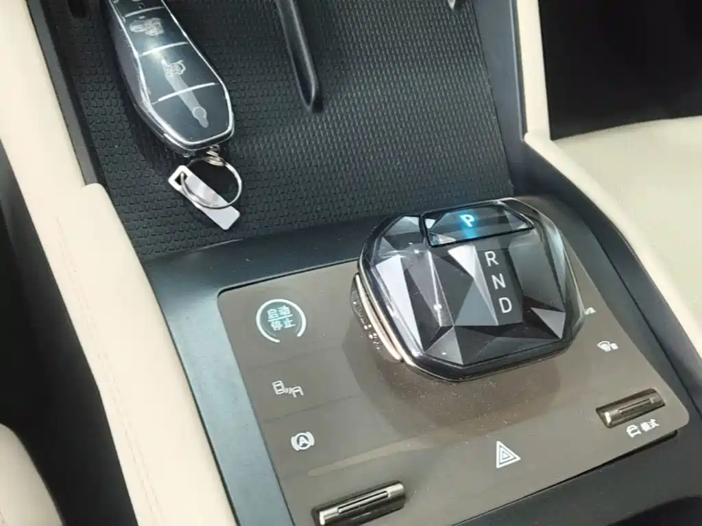 BYD Qin L — миниатюра 14