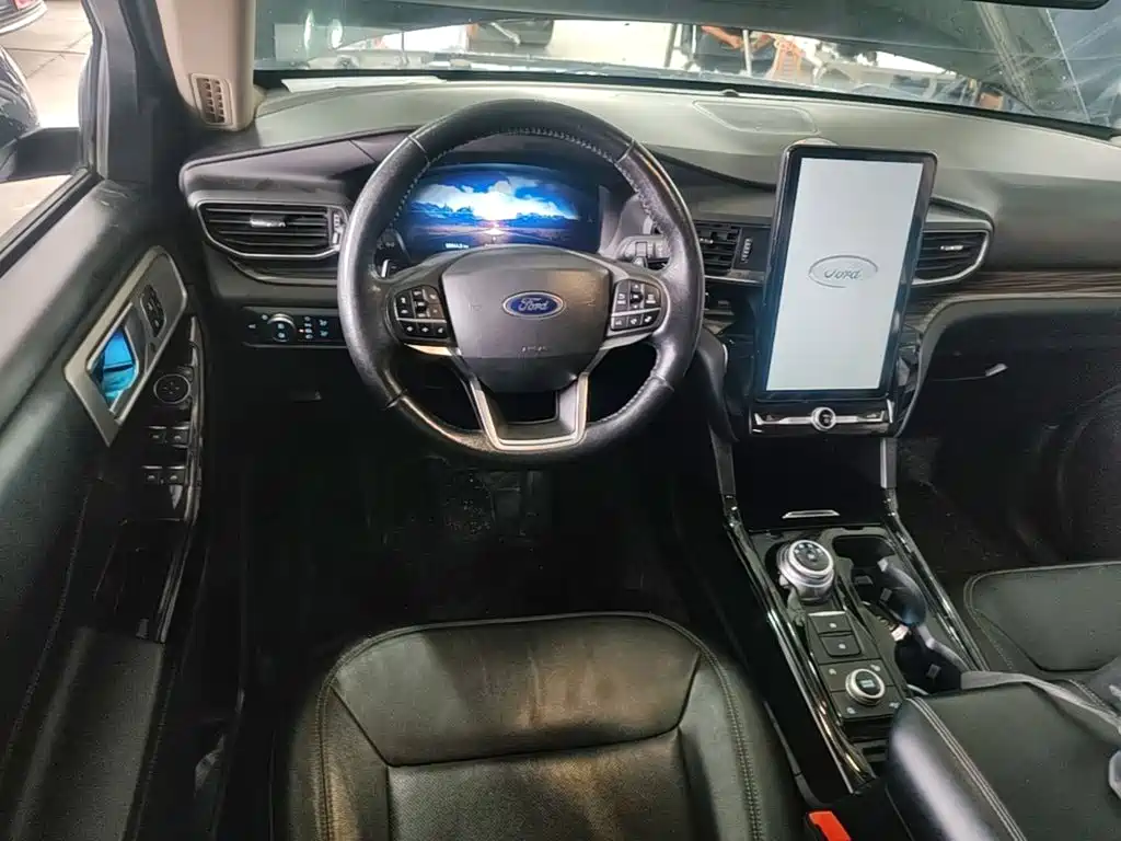 Ford Explorer — миниатюра 11