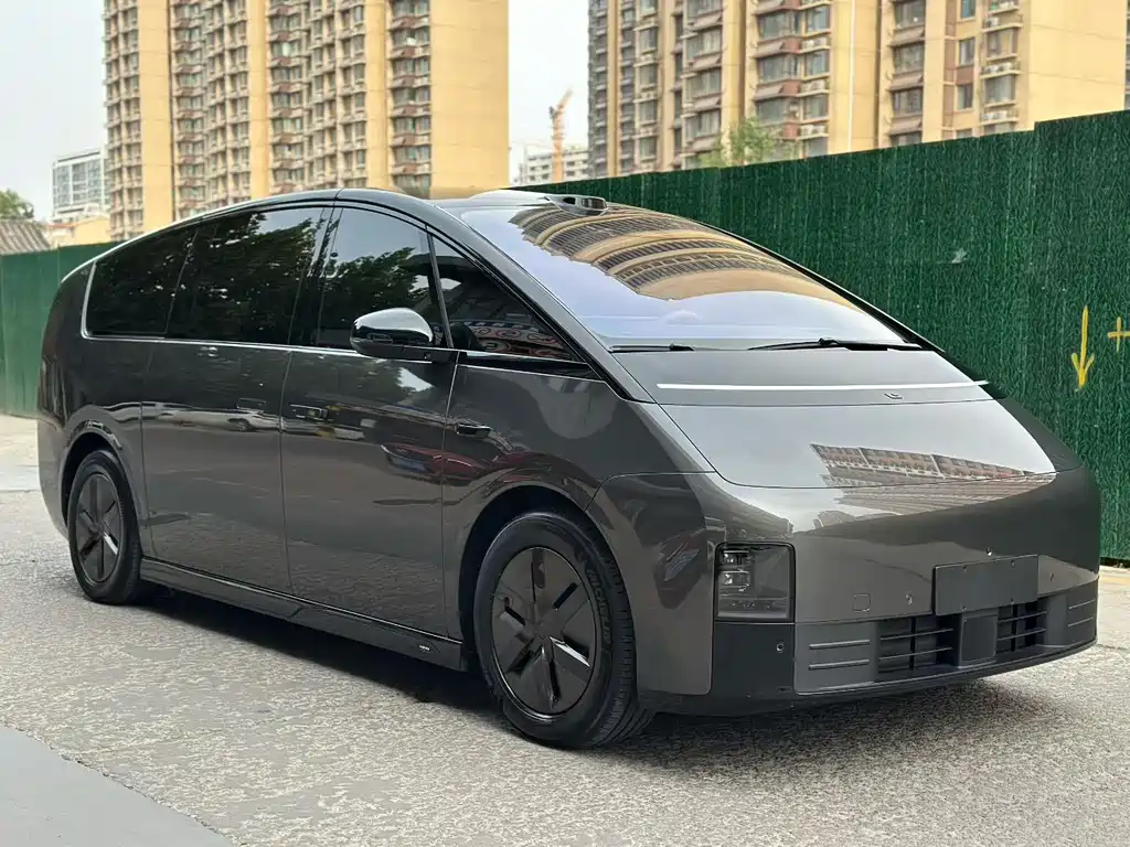 Li Auto Li MEGA — миниатюра 3
