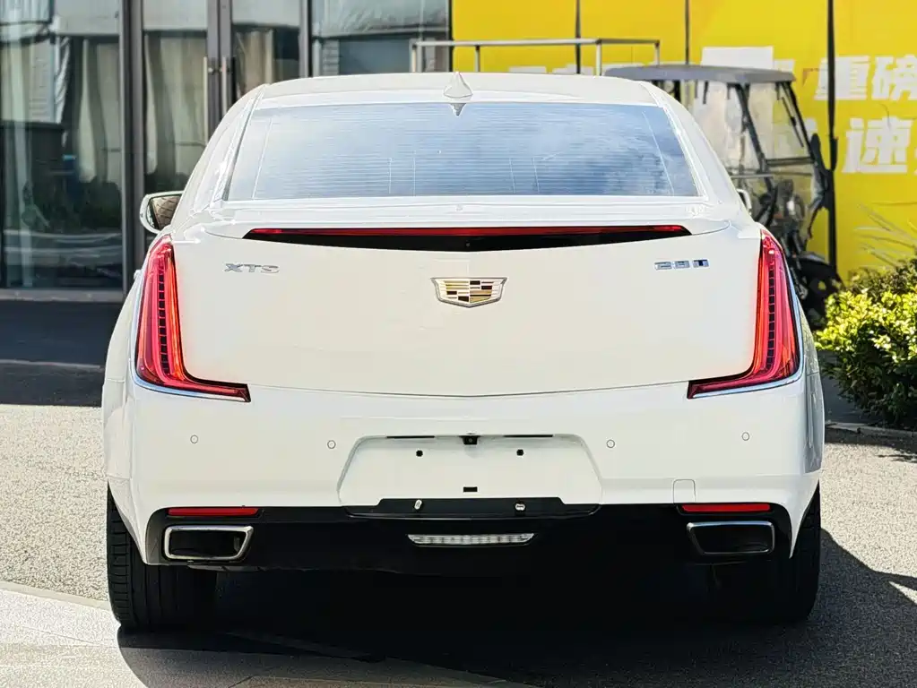 Cadillac XTS — миниатюра 5