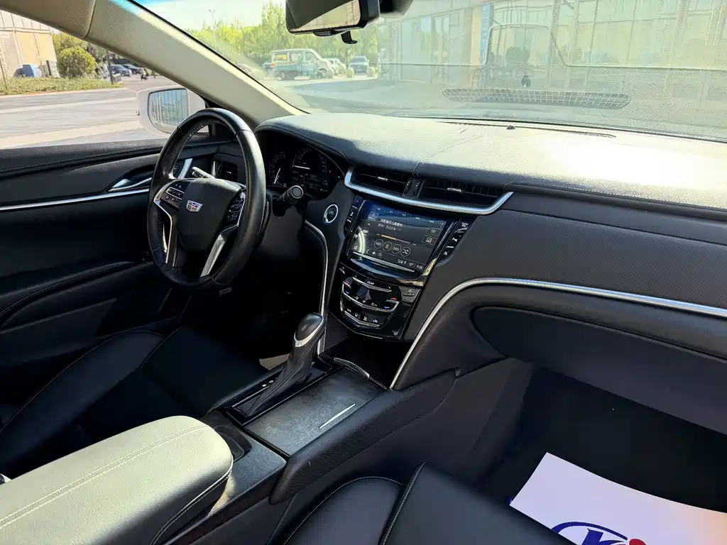 Cadillac XTS — миниатюра 7