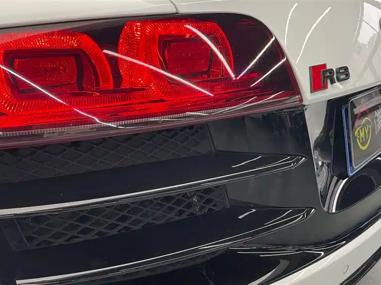 Audi R8 — миниатюра 6