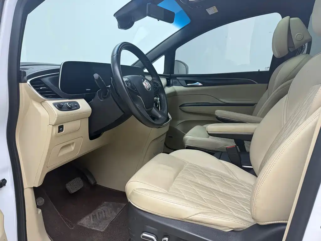 Buick GL8 — миниатюра 7