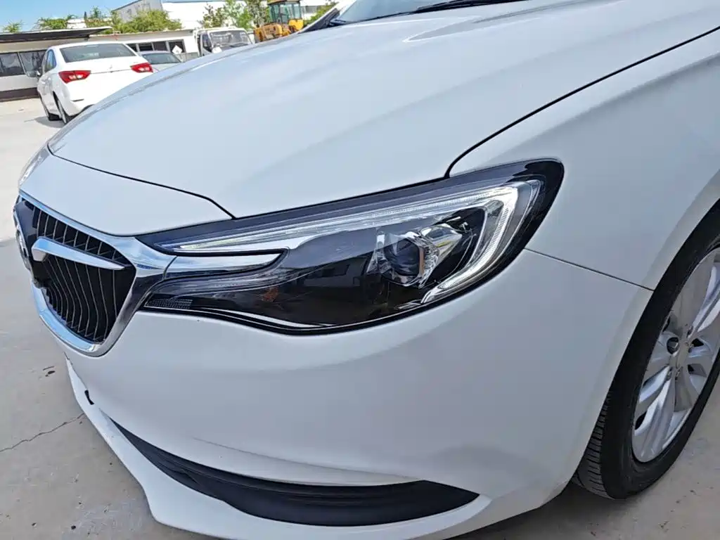 Buick Excelle — миниатюра 24