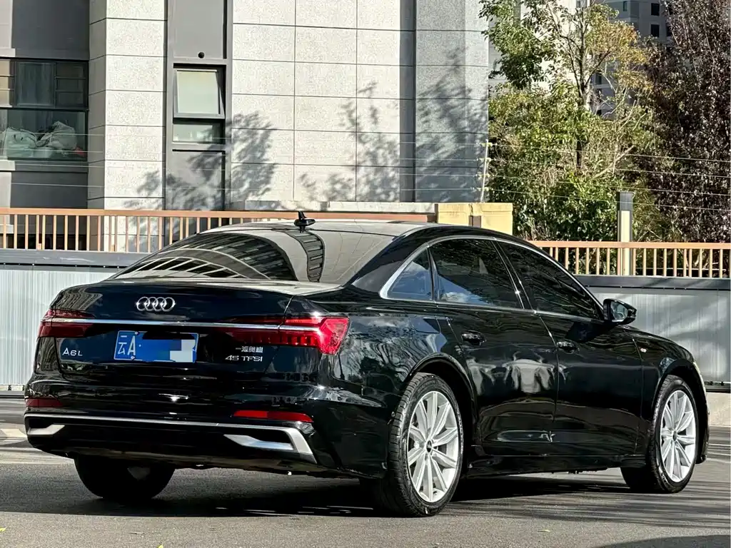 Audi A6L — миниатюра 4