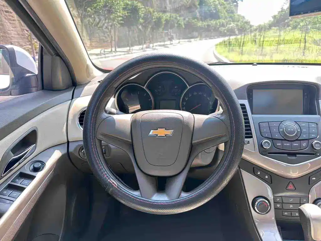 Chevrolet Cruze — миниатюра 6