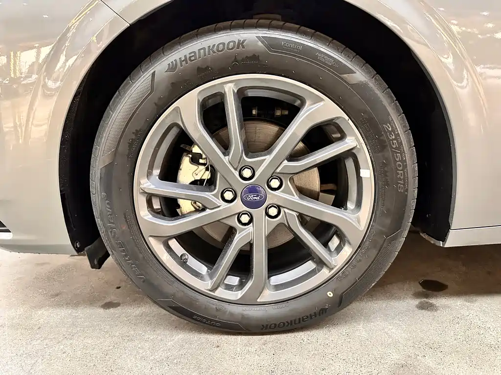 Ford Mondeo — миниатюра 5