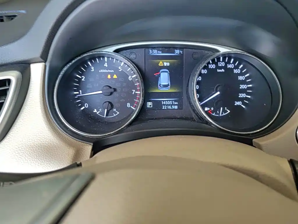 Nissan X-Trail — миниатюра 19