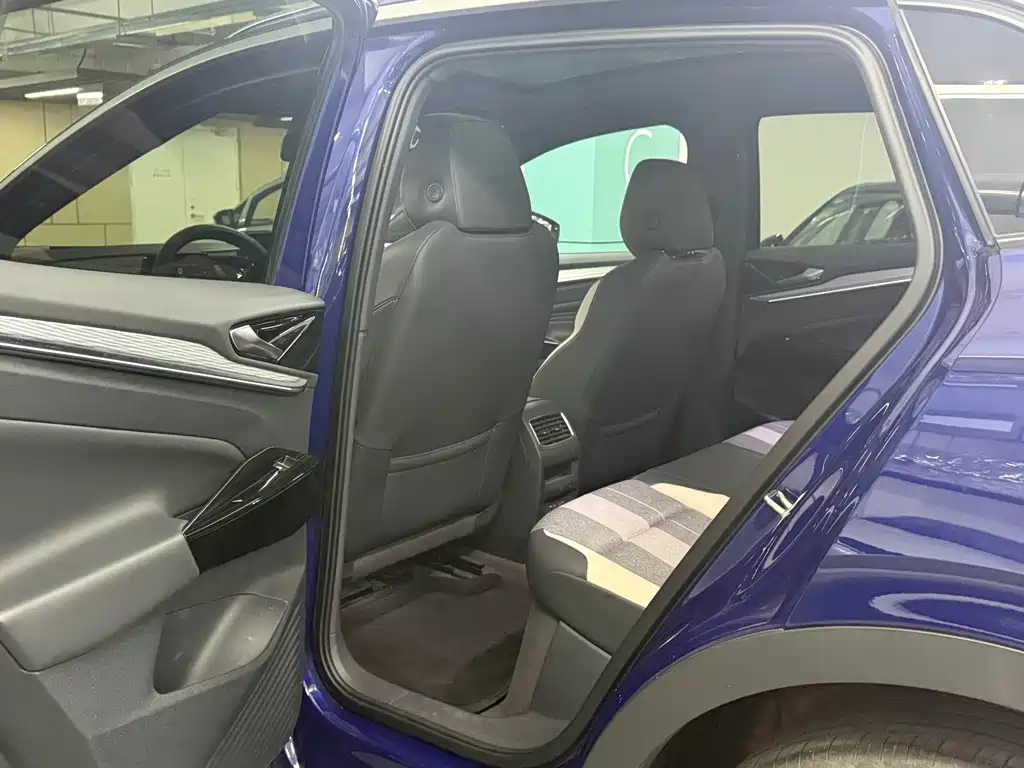 Volkswagen ID.4 Crozz — миниатюра 5
