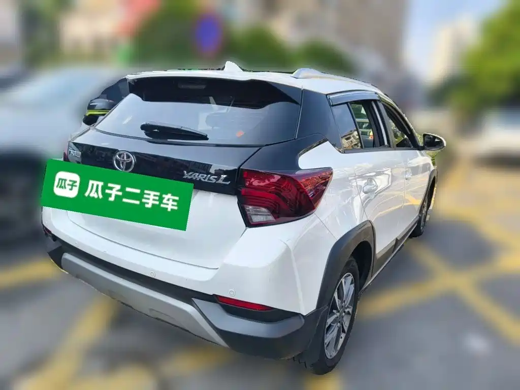 Toyota Yaris L — миниатюра 6