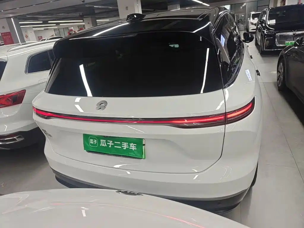 NIO ES8 — миниатюра 6