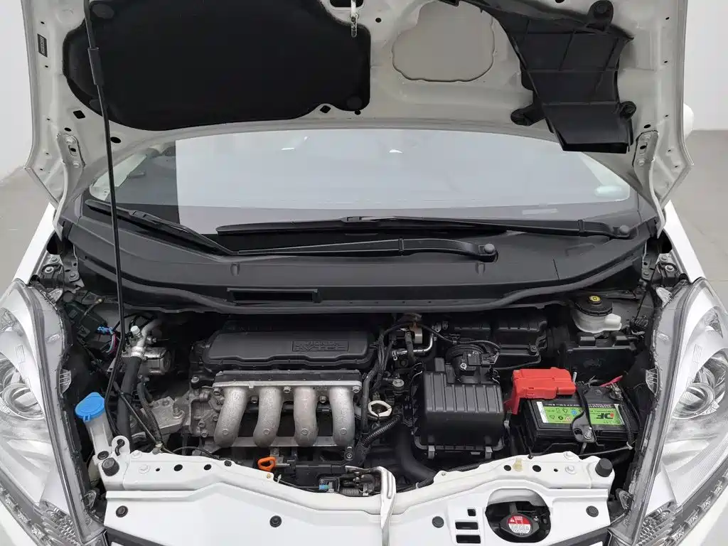 Honda Fit — миниатюра 6