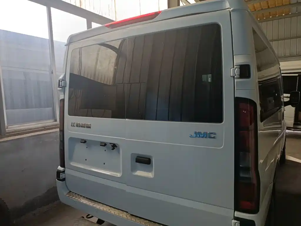 JMC JMC Fushun — миниатюра 6