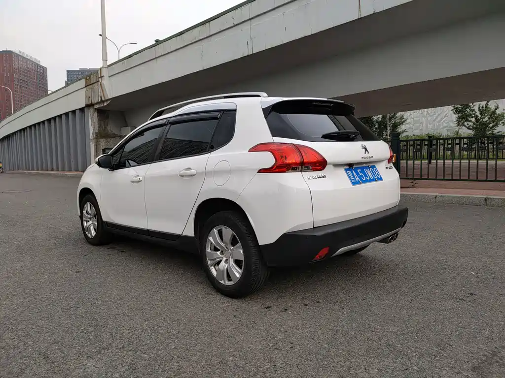 Peugeot 2008 — миниатюра 3