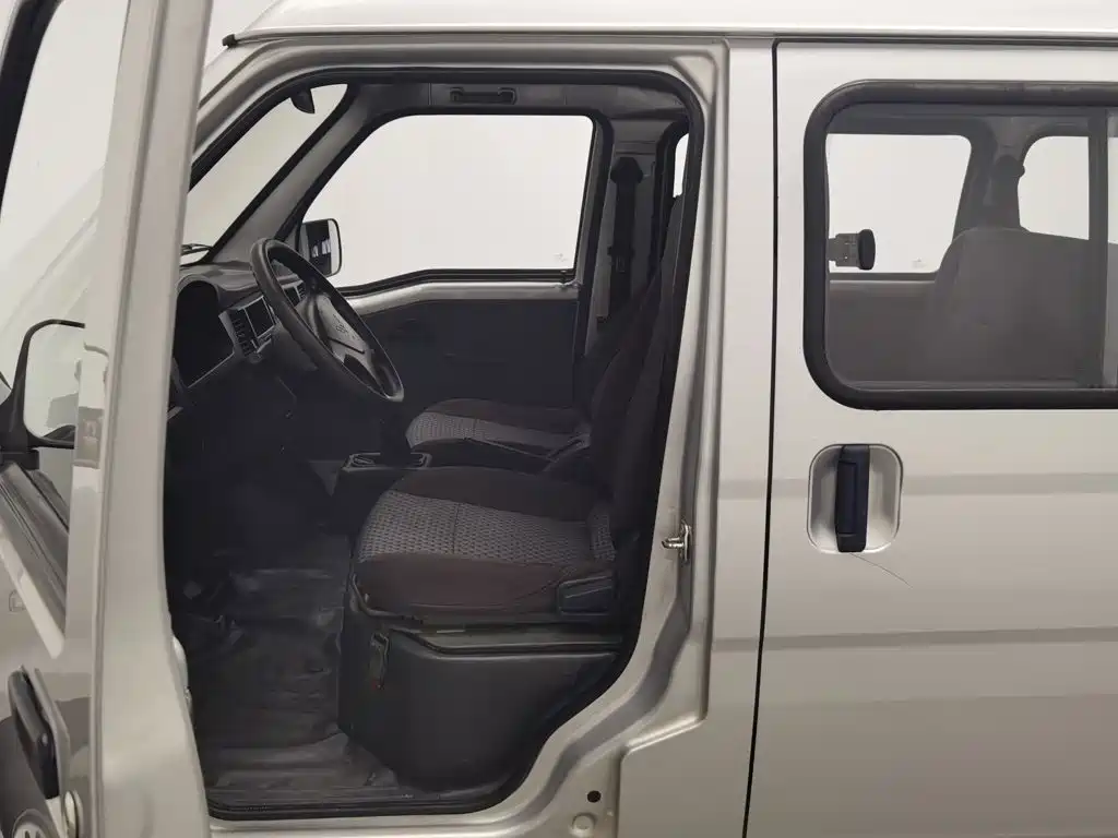 Wuling Zhiguang — миниатюра 10