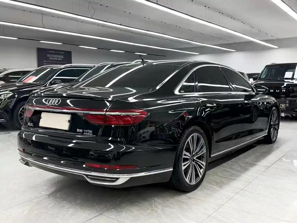 Audi A8 — миниатюра 6