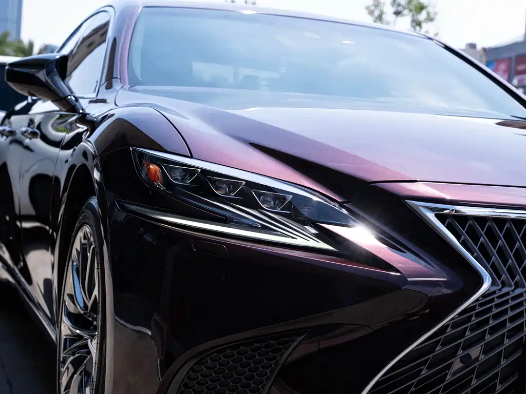 Lexus LS — миниатюра 6