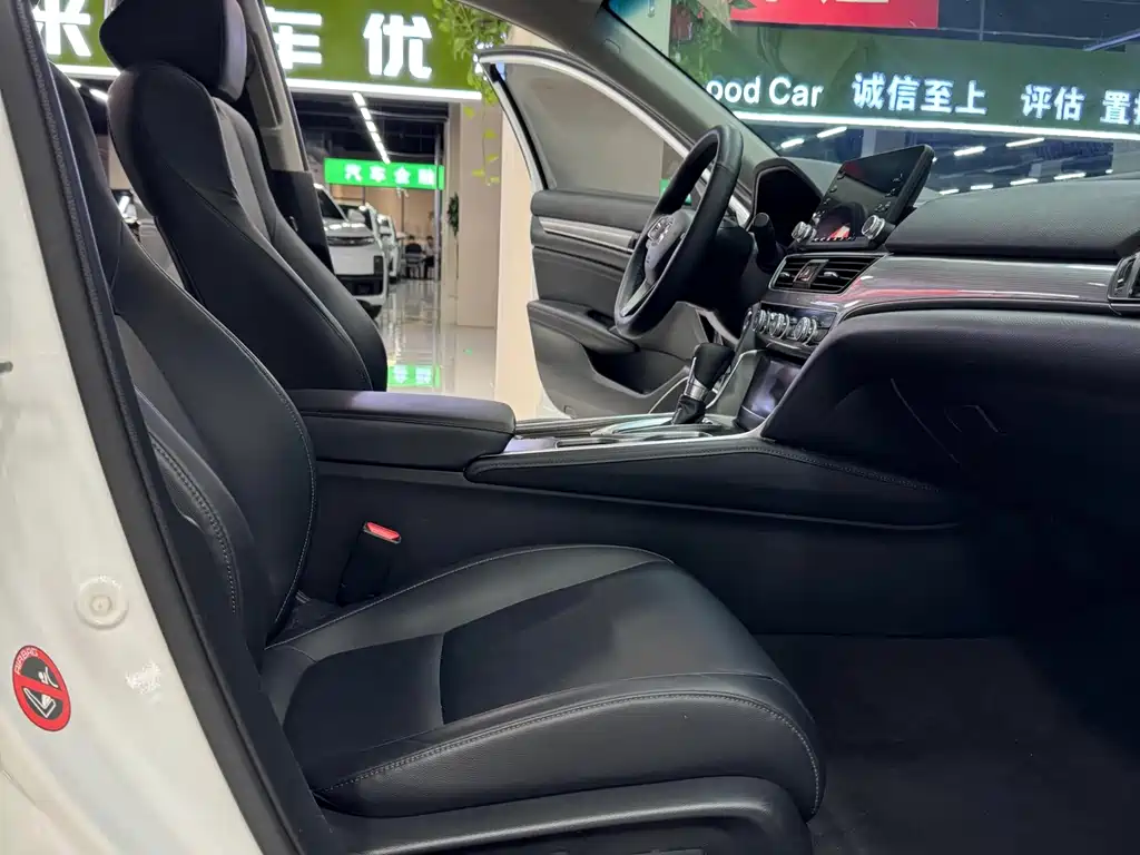 Honda Accord — миниатюра 16
