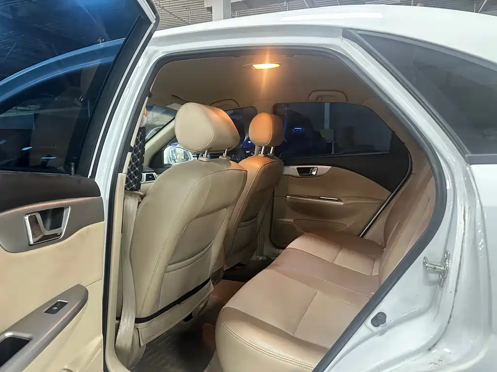 Buick Excelle — миниатюра 14