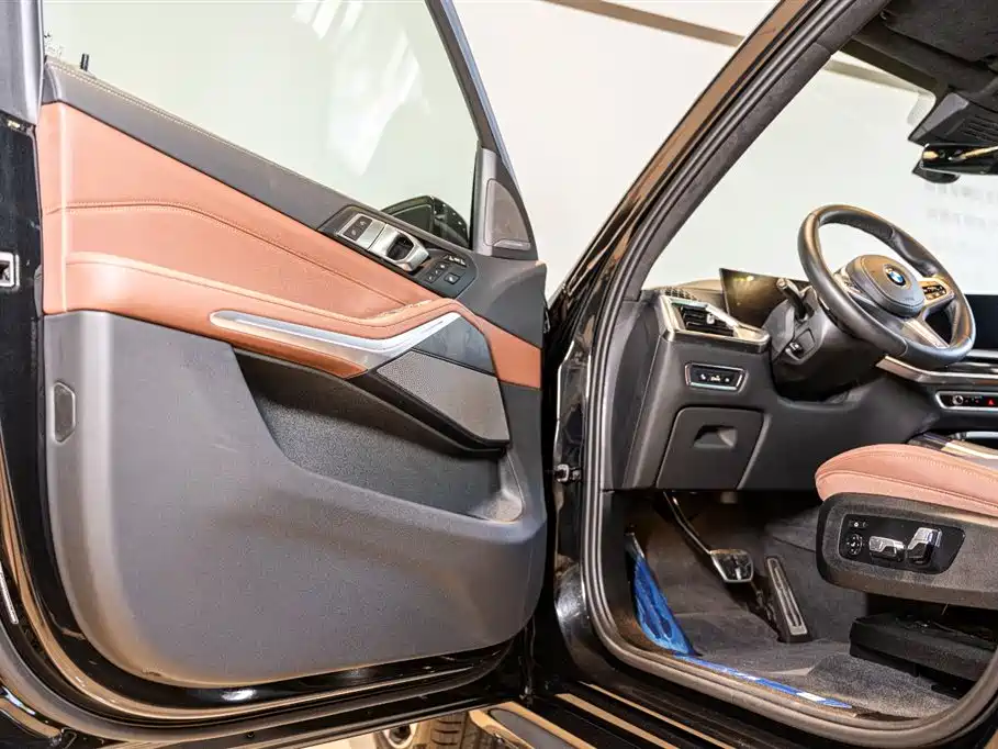 BMW X7 2023 xDrive40i Premium M Sport