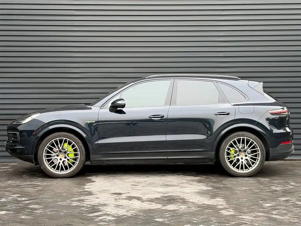 Porsche Cayenne Hybrid — миниатюра 5