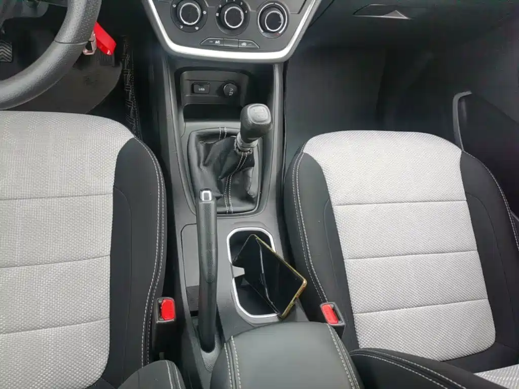 Wuling Hongguang S3 — миниатюра 14