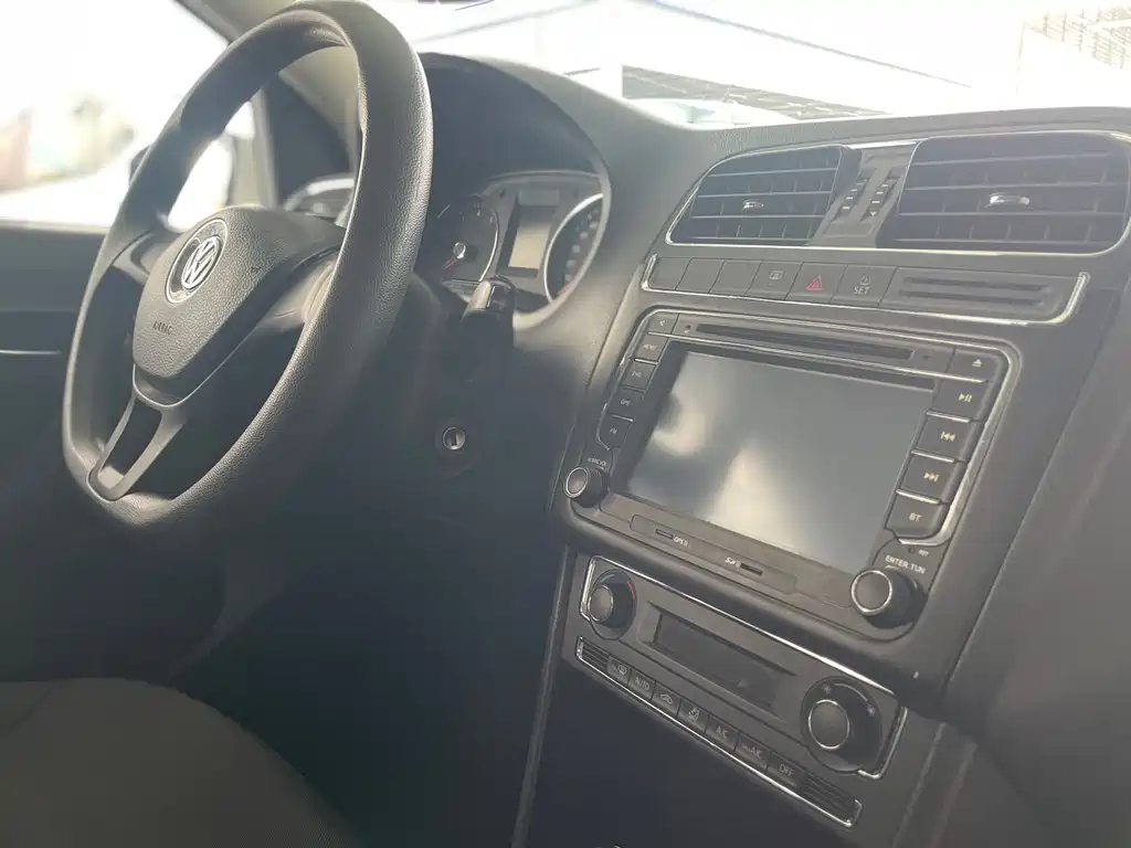 Volkswagen Polo — миниатюра 15