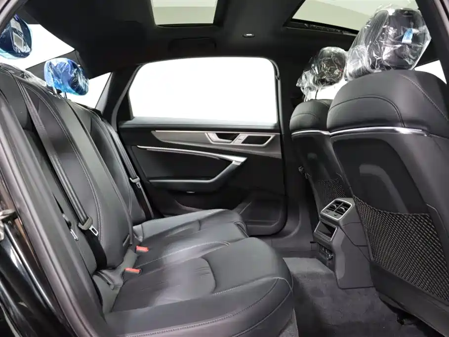 Audi A6L — миниатюра 6