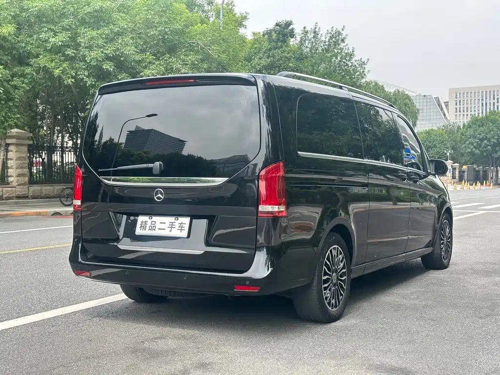 Mercedes-Benz V-Class — миниатюра 7