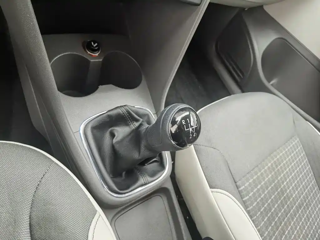Volkswagen Polo — миниатюра 13