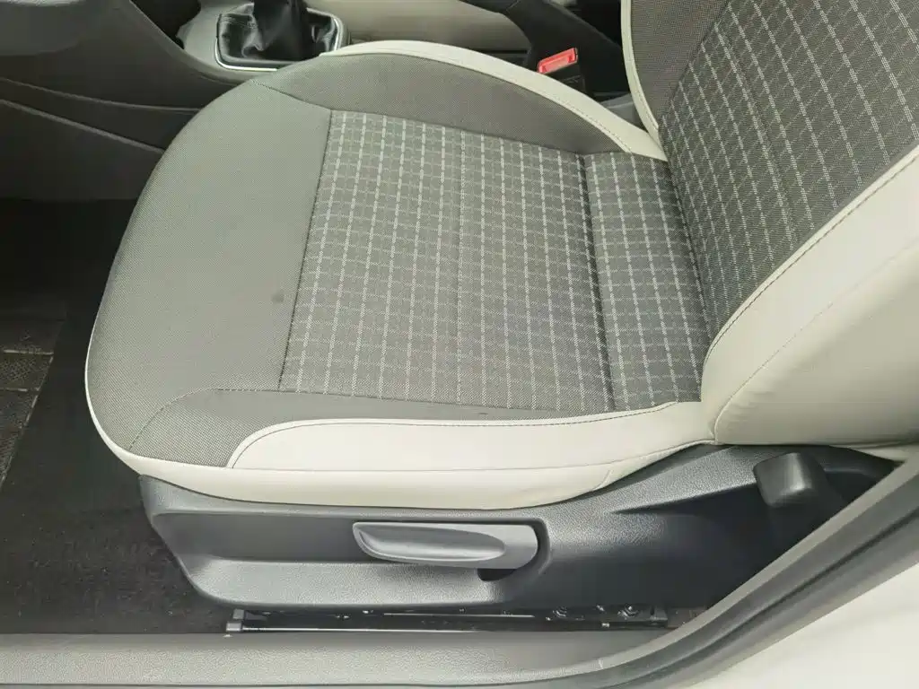 Volkswagen Polo — миниатюра 20